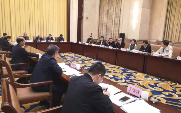 李學董事長參加省人大常委會調(diào)研活動5