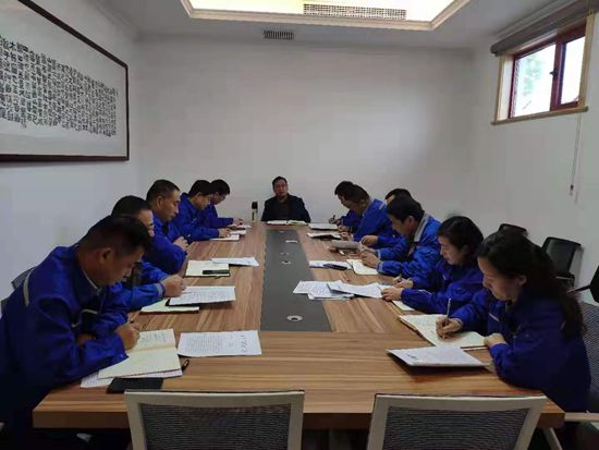 思沃瑞召開月度工作會(huì)議43