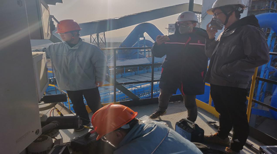 重山思沃瑞進(jìn)行排放檢測41