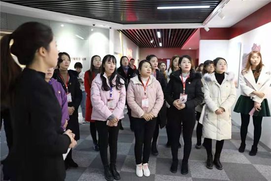 集團(tuán)參加區(qū)開(kāi)放式組織生活輔導(dǎo)教師專題培訓(xùn)3