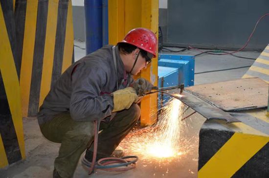 大修進(jìn)行時(shí)，這里有一群可愛(ài)的重山人.......95