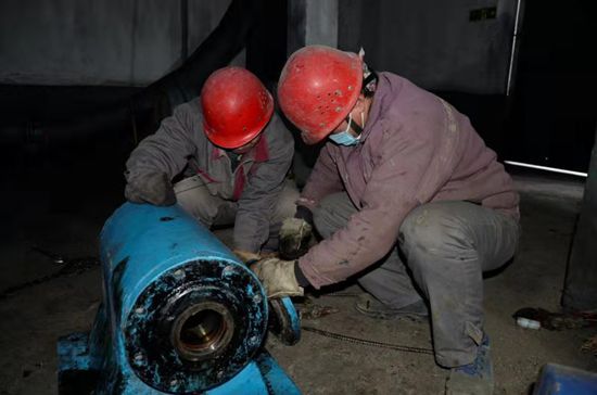 大修進(jìn)行時(shí)，這里有一群可愛(ài)的重山人.......95