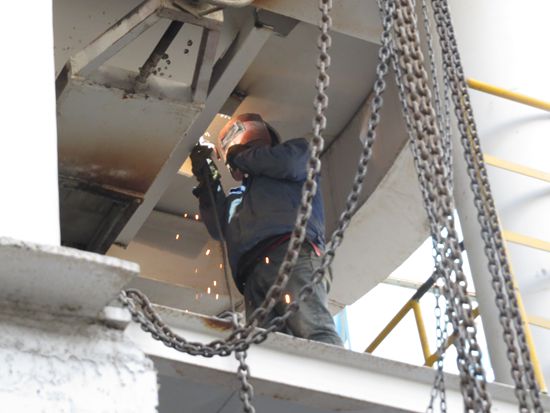 大修進(jìn)行時(shí)，這里有一群可愛(ài)的重山人.......95