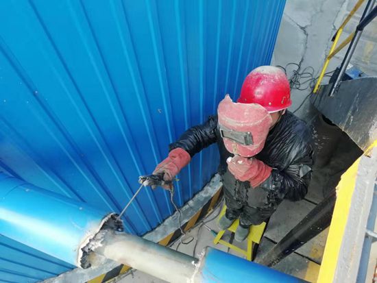 大修進(jìn)行時(shí)，這里有一群可愛(ài)的重山人.......95