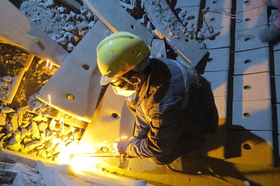 大修進(jìn)行時，這里有一群可愛的重山人......（二）