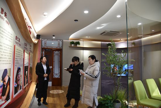 區(qū)委組織部指導(dǎo)集團黨建工作75