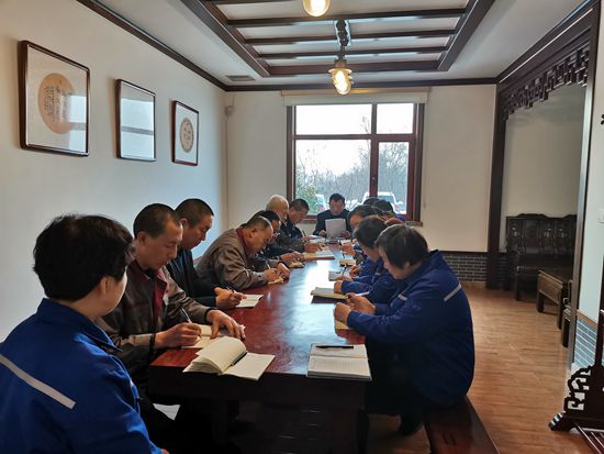 集團(tuán)辦公室召開部門工作會(huì)議66