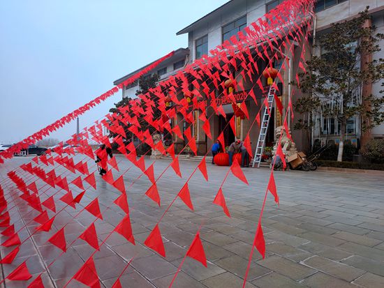 大紅燈籠高高掛 喜氣洋洋過(guò)春節(jié)68