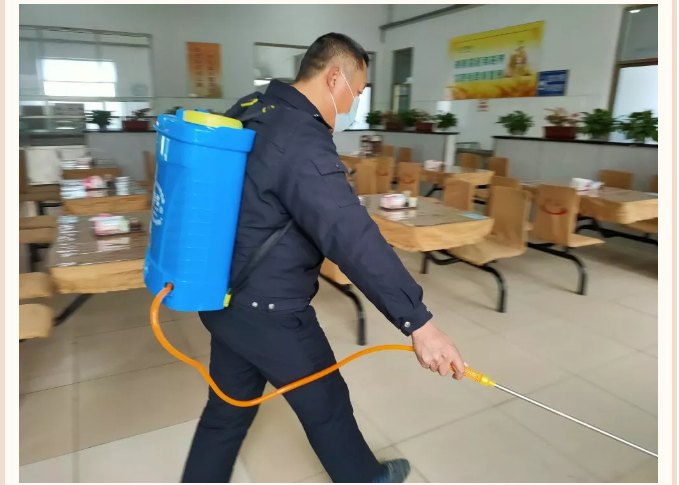 重山集團召開緊急會議 ，安排部署疫情防控工作95