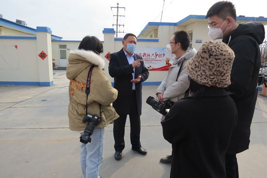 黃驊市電視臺到黃驊三陽采訪報道63