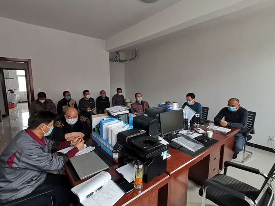  赤峰鵬峰化工召開工作會(huì)議56