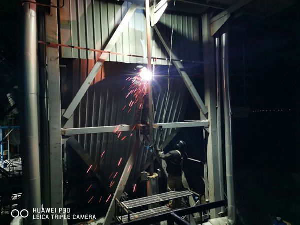 72小時(shí)的搶修“戰(zhàn)疫” ——記魯蒙公司余熱發(fā)電設(shè)備搶修紀(jì)實(shí)3