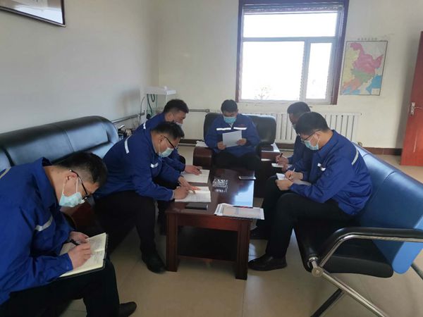 魯蒙銷售部召開(kāi)工作會(huì)議61