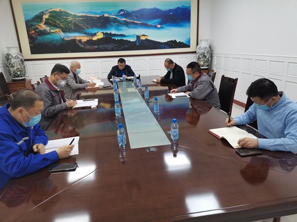 腳踏實(shí)地守初心  立足崗位履使命  ——重山光電、集團(tuán)機(jī)關(guān)黨支部組織召開一季度黨員大會(huì)59