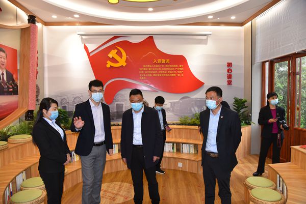 七河生物公司到集團(tuán)參觀交流 42