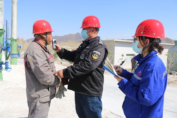 魯蒙公司組織勞動(dòng)紀(jì)律檢查37