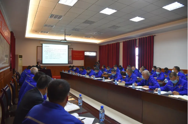 堅(jiān)守初心使命 不負(fù)時(shí)代擔(dān)當(dāng)——區(qū)委“流動(dòng)黨?！边M(jìn)重山4