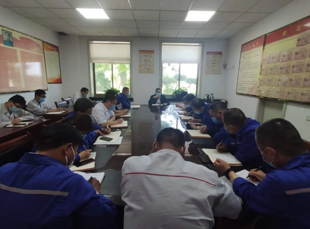 魯中水泥召開部門聯(lián)席會(huì)議17