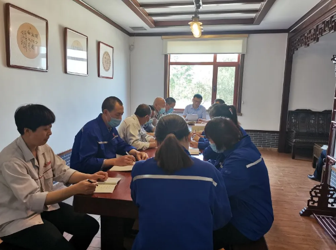 集團辦公室組織集體學(xué)習(xí)10