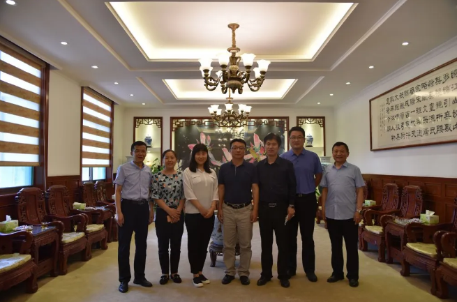 省“四進工作組”山東女子學(xué)院到集團調(diào)研54