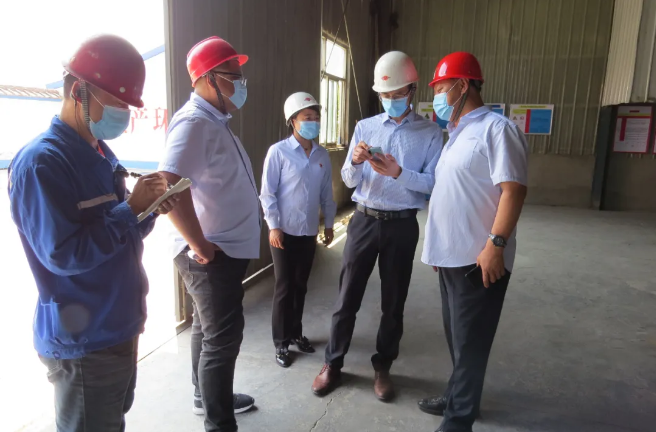 集團(tuán)公司對鵬峰化工、黃驊三陽進(jìn)行管理審核52