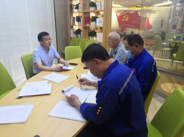 集團黨總支召開黨建工作交流會25