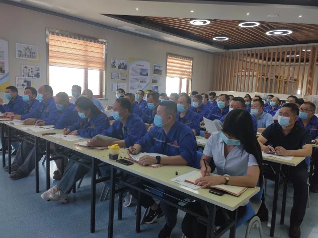 魯中水泥組織新標(biāo)準(zhǔn)專題培訓(xùn)71