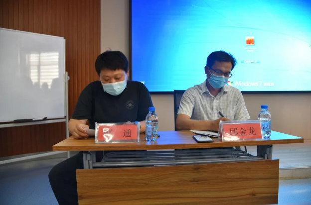 羅村鎮(zhèn)“智慧安監(jiān)系統(tǒng)”推進會在集團召開34