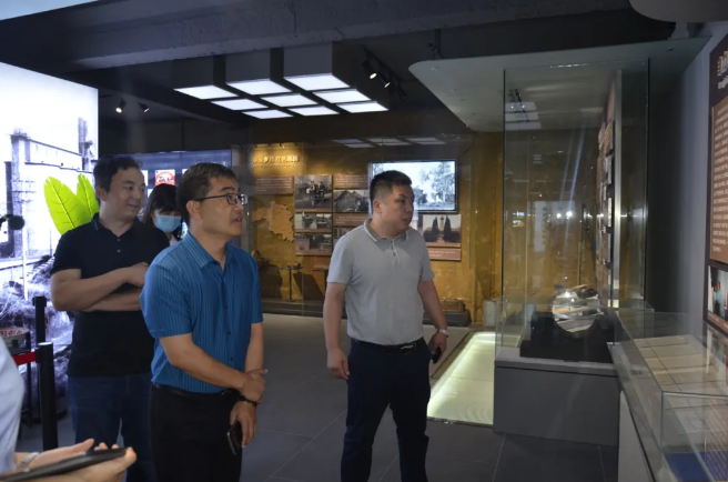 山東順達(dá)建材到魯中水泥參觀考察43