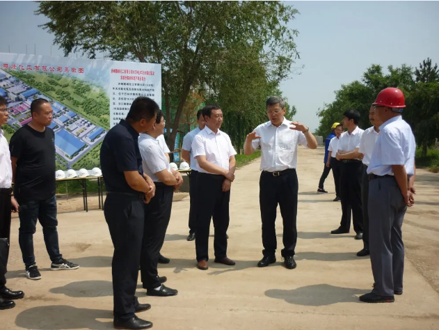 赤峰市委書記孟憲東到鵬峰化工視察調研9