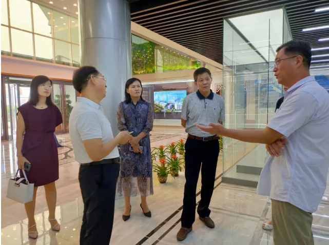 市工信局副局長邱萬勇到集團調(diào)研指導工作32
