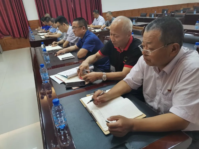  守紀(jì)律 講規(guī)矩 做優(yōu)秀共產(chǎn)黨員78