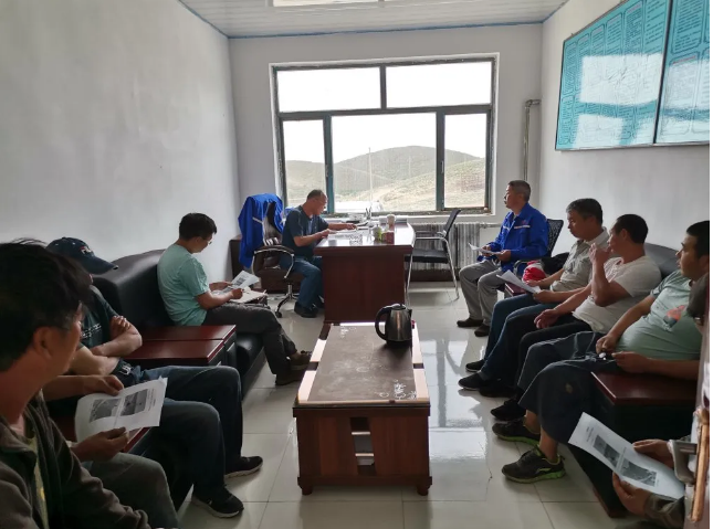 螢澤礦業(yè)組織安全生產(chǎn)月活動